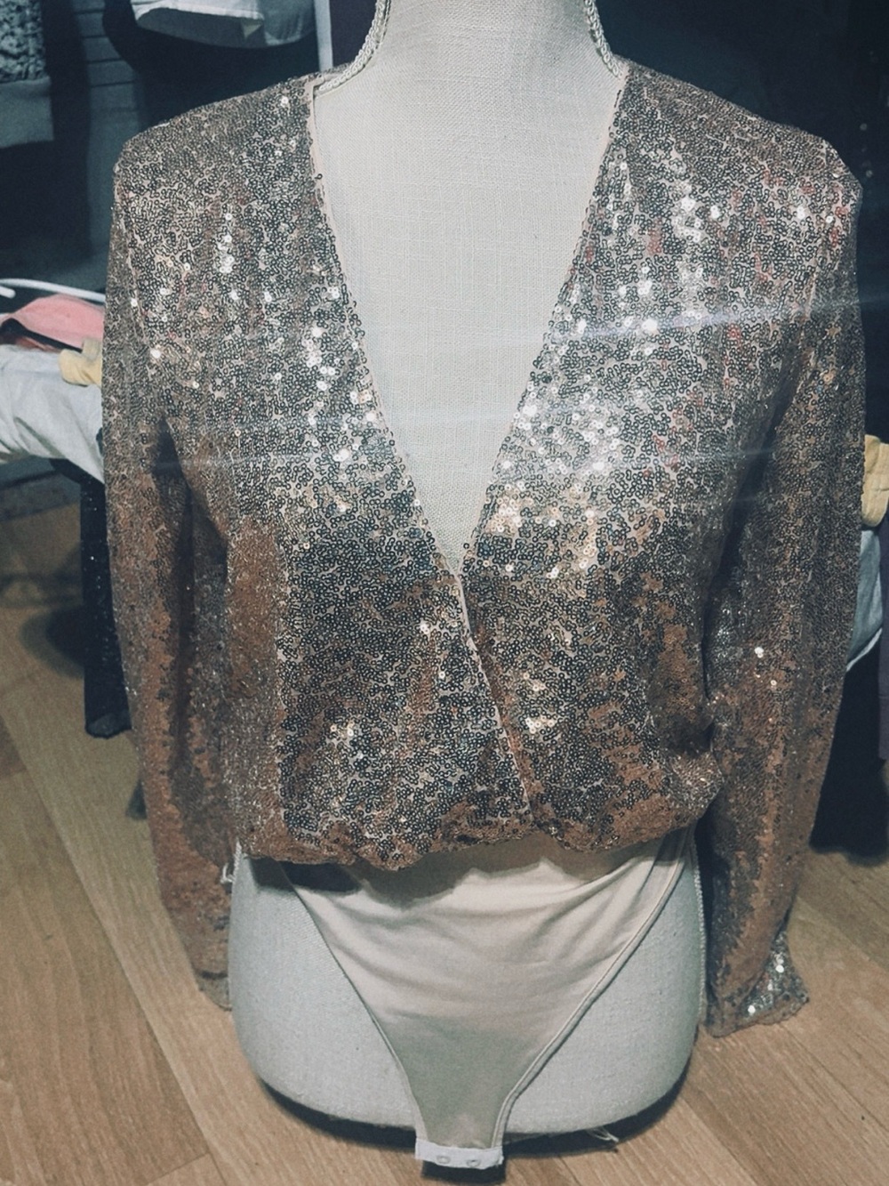Sequin V-Neck Cropped Blazer Jacket - Gold